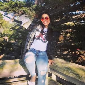 Meet your Posher, Daniela